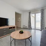 Adrian2 Apartman Trogir